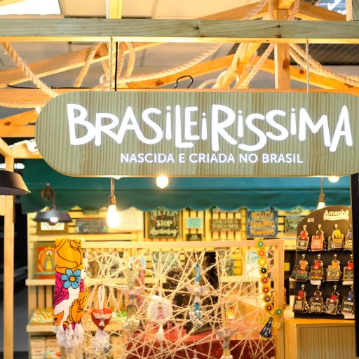 01-CAPA--Brasileirissima_FacStore-(Gustavo-Awad-Fotografia)