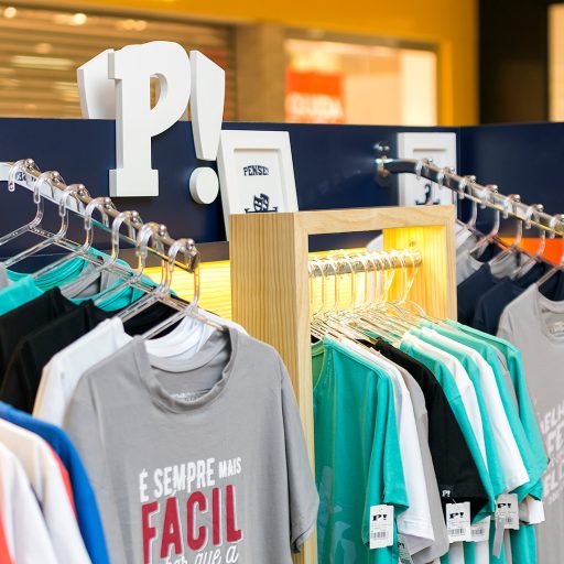 01-CAPA-Pense---Fac-Store-(Gustavo-Awad)-Fotografia)-21