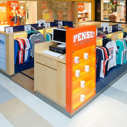 09-Pense---Fac-Store-(Gustavo-Awad)-Fotografia)-17